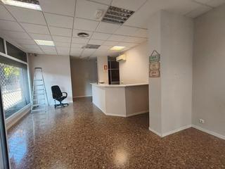 Location Local commercial à Torrefiel. Local comercial reformado en alquiler