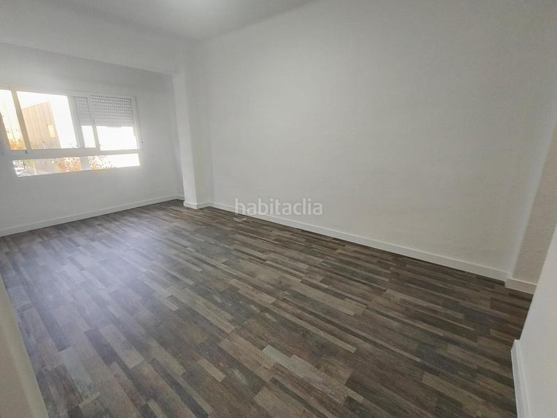 Foto 99b1b2d6-f9f8-42c8-bf29-c5c5e0482447. Flat in Torrefiel Valencia