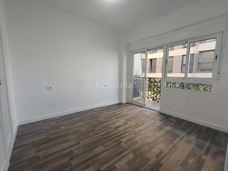 Foto 9cd49b7f-bcfd-4bb9-b6d8-c391fb3fc7c9. Flat in Torrefiel Valencia