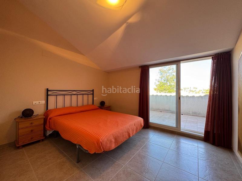 Foto 2c3ebe37-cb03-4430-ad55-af7d3e80cf67. Maison jumelée avec parking piscine dans Corinto-Almardà Sagunt