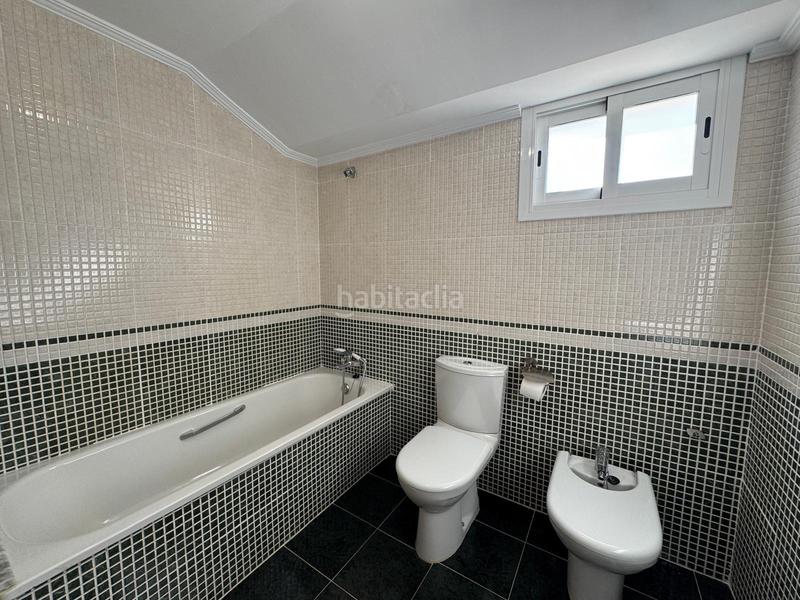 Foto 2e4a5c75-ab4a-41a4-b029-29ced2abbe76. Maison jumelée avec parking piscine dans Corinto-Almardà Sagunt