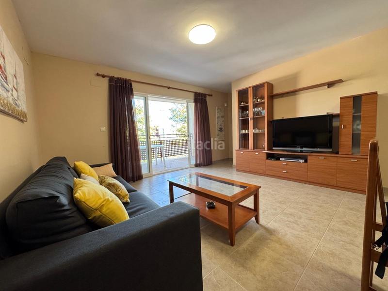 Foto 55e786d9-3aa1-455c-93f2-a4c9caefe26b. Maison jumelée avec parking piscine dans Corinto-Almardà Sagunt