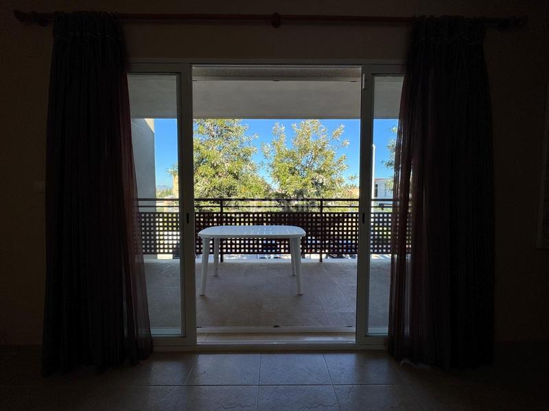 Foto 7704eaf1-bc3f-4fb9-b788-e1e49896722a. Maison jumelée avec parking piscine dans Corinto-Almardà Sagunt