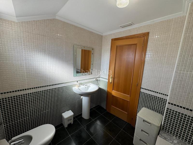 Foto ab8c17ad-2b0c-47d5-bb71-be15b8c798f4. Maison jumelée avec parking piscine dans Corinto-Almardà Sagunt