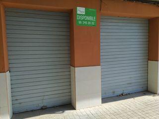 Lloguer Local Comercial a Marxalenes. Local comercial en venta en marxalenes  oportunidad única