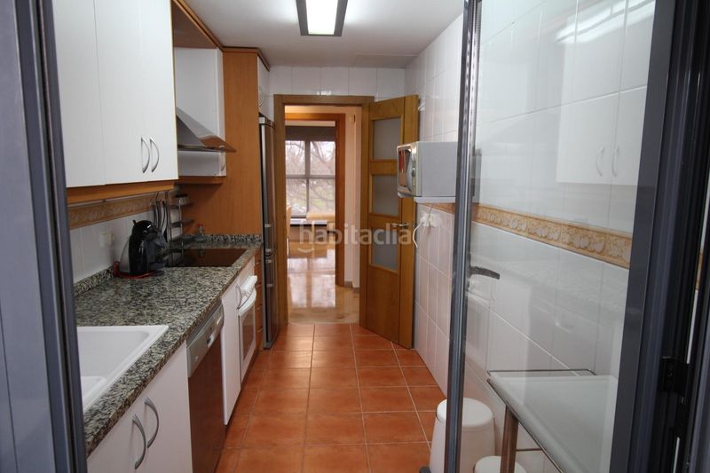 Foto 692f8a5d-8d15-44a0-975a-fea3d79e06a1. Pis amb aparcament piscina a Nou Benicalap Valencia