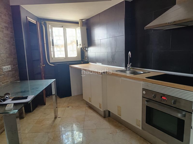 Foto 62ce82f5-730a-4752-9844-5c32b0d39631. Piso venta de 9º piso con vistas a la bahia de palma en el coll den rabassa edificio las torres en Palma de Mallorca