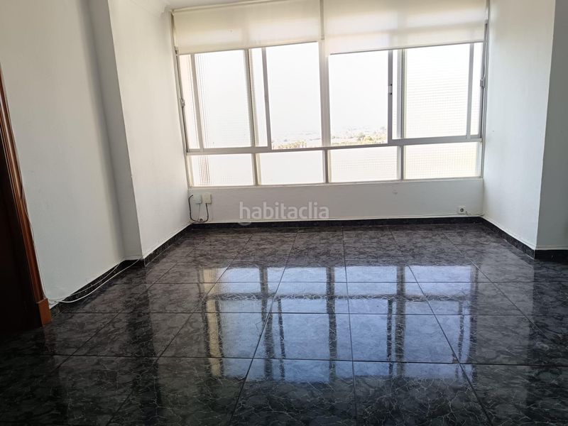 Foto 81155850-6751-45bd-a5b8-928aaac406b2. Piso venta de 9º piso con vistas a la bahia de palma en el coll den rabassa edificio las torres en Palma de Mallorca