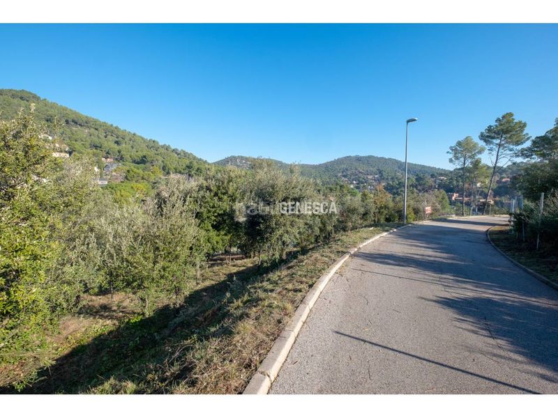 Foto 727c9a40-1042-4305-abd2-e71d603a3f7c. Terreny residencial a calle poeta maragall 36 a Matadepera