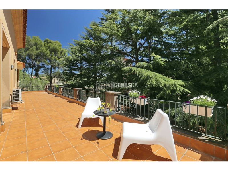 Foto 733840ba-4945-4ccd-85a2-2d6bb8a12ff8. Casa amb calefacció aparcament piscina a Can Tussell Terrassa