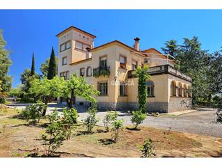 Casa  Carretera de matadepera. Majestuosa propiedad residencial con jardines exuberantes y vist