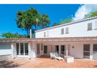 Casa  Vilomara. Propiedad en una planta, encanto natural con vistas al cavall be