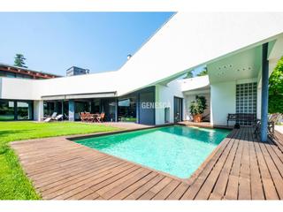 Casa  Ramon llull. Chalet céntrico de lujo en matadepera intimidad, comodidad y seg
