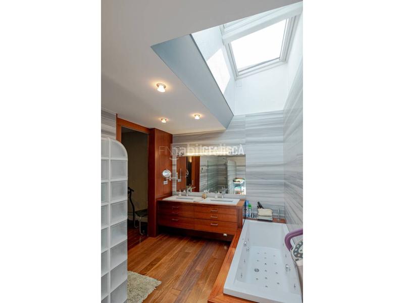 Foto 05df8a86-d807-46c4-b65f-57407c6123fb. Haus mit heizung parking pool in Matadepera