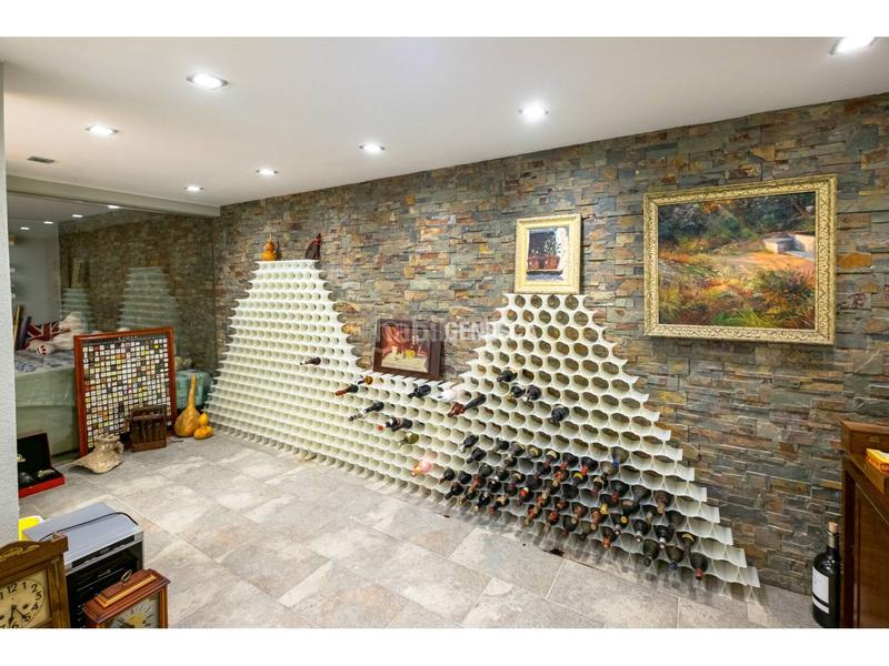 Foto 061f2da2-b98b-41ed-8d27-f547ddd7cb95. Haus mit heizung parking pool in Matadepera