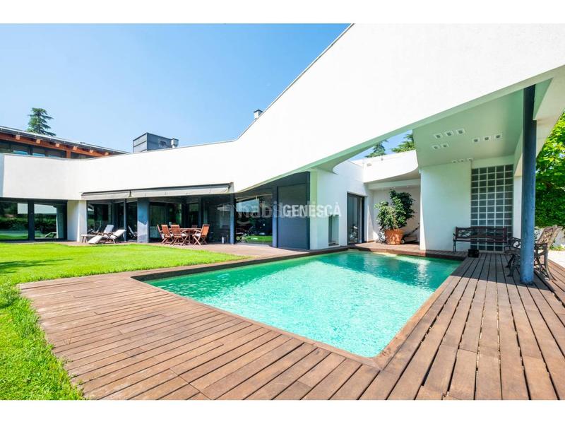 Foto 14b3dc3e-2ab8-4182-a05e-3d3b3a6fdf28. Haus mit heizung parking pool in Matadepera