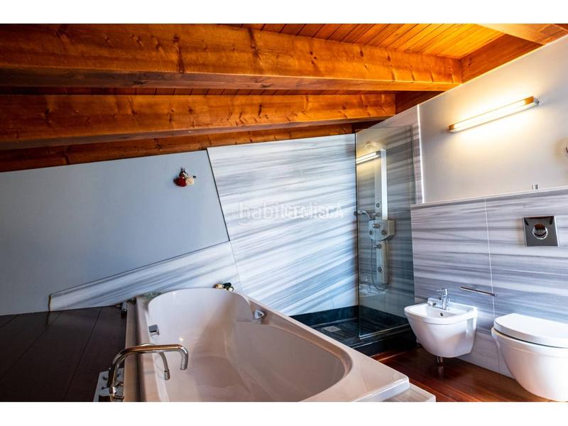 Foto 2fe0e36e-5590-4d69-af1f-3446e7011137. Haus mit heizung parking pool in Matadepera