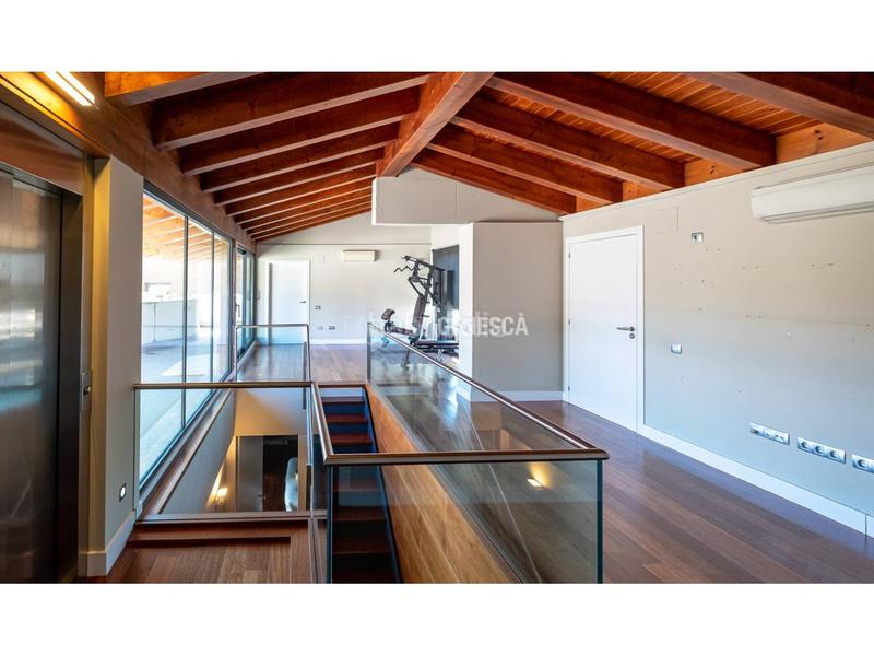 Foto 8893e281-f6c7-43e9-819c-2c437181ebd2. Haus mit heizung parking pool in Matadepera