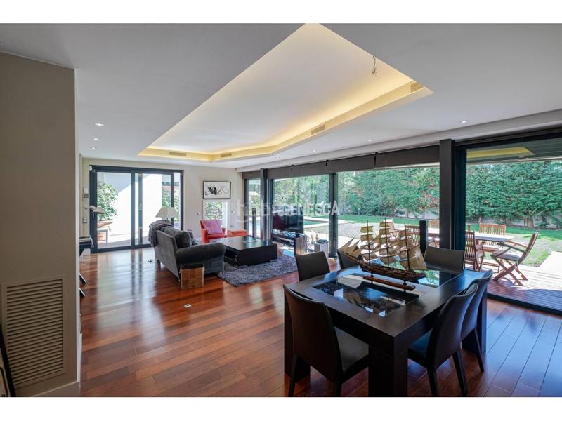 Foto 8b4327d5-3400-4782-bfe5-c85999af9752. Haus mit heizung parking pool in Matadepera