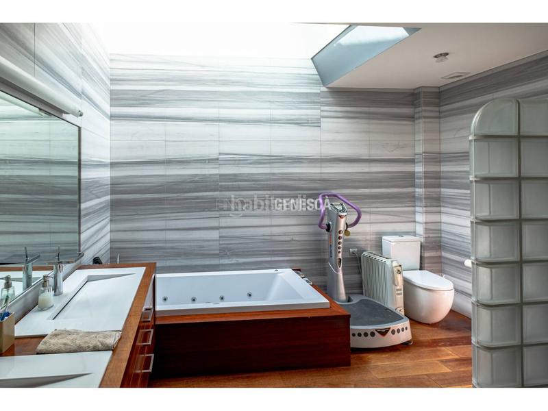 Foto b83b6879-9e58-4b98-b221-62a1d81bbcd9. Haus mit heizung parking pool in Matadepera