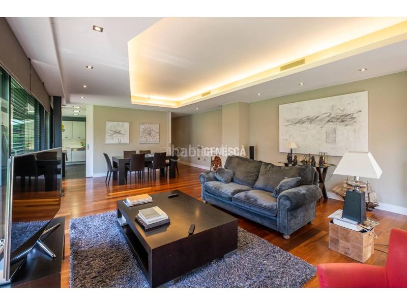 Foto fbb6338d-69a1-43ba-aa7b-e829756c372b. Haus mit heizung parking pool in Matadepera