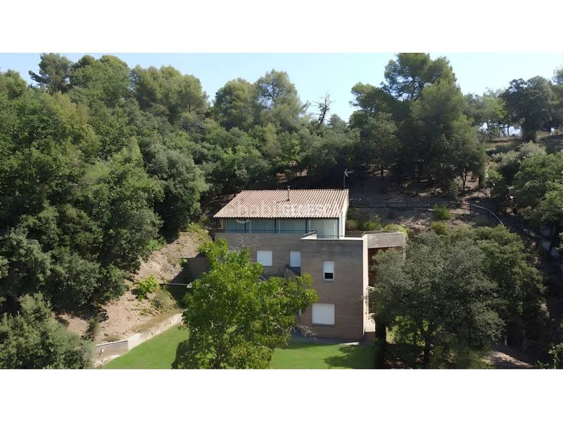 Foto 7d723aac-8b17-4080-9da7-78073ab73e2f. Casa amb calefacció aparcament a Matadepera