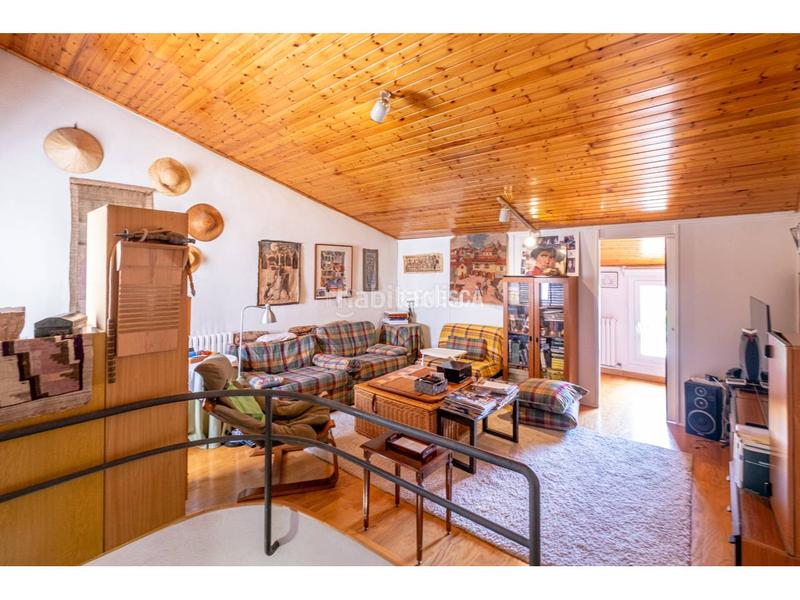 Foto d1b1826a-afc0-4ded-9720-c8dbbae6f311. Casa amb calefacció a Matadepera