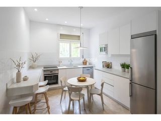 Maison  Calle sant ignasi. Casa señorial en verge de montserrat con gran jardín plano, esqu