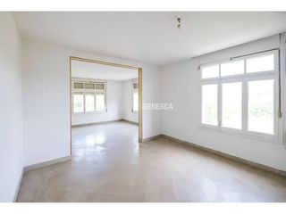 House  Calle sant ignasi. Casa señorial en verge de montserrat con gran jardín plano, pisc