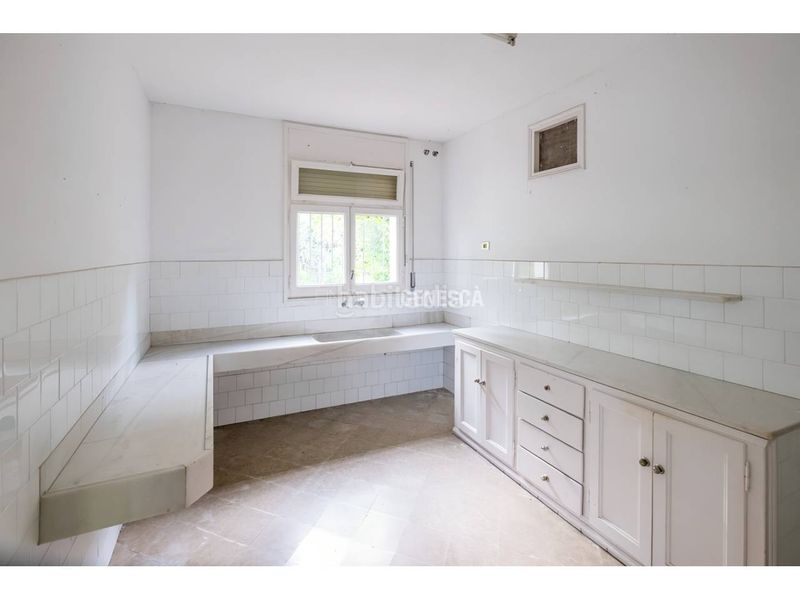 Foto b985f645-cbed-470a-92cc-ed32d78f37af. Casa amb aparcament a Matadepera