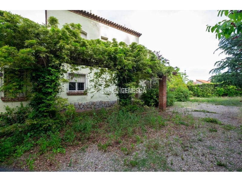 Foto cbcf9926-508f-44c1-adcf-7cf5120ce37f. Casa amb aparcament a Matadepera