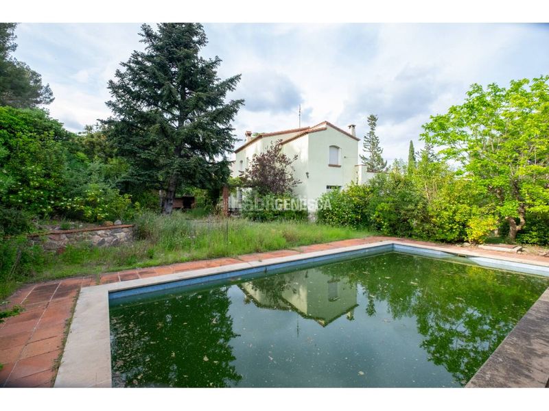 Foto cd114984-12e3-459b-afb2-944a617270d1. Casa amb aparcament a Matadepera