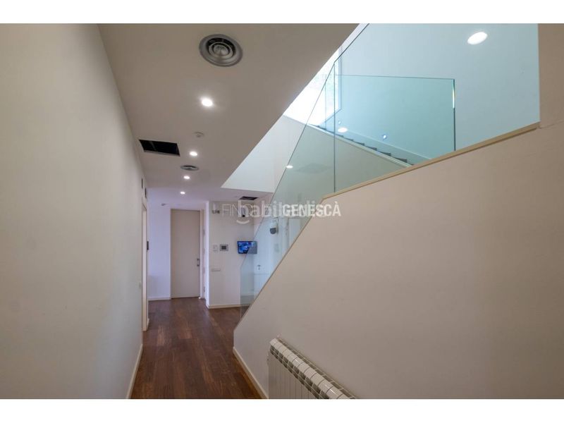 Foto 18e32502-9727-4266-ae47-8eabb5608496. Casa amb calefacció aparcament a Matadepera