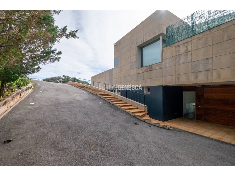 Foto 194063fd-f755-4ddb-8671-2e554b022fba. Casa amb calefacció aparcament a Matadepera