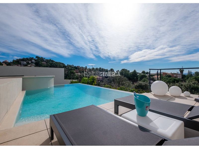 Foto e8be355a-1f39-472b-83dc-6d4b6ec926ce. Casa amb calefacció aparcament a Matadepera