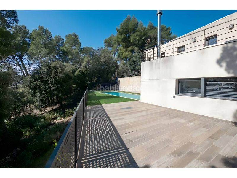 Foto 13d63982-8f95-4d4b-98d1-b6d345e99803. Casa amb calefacció aparcament piscina a Matadepera