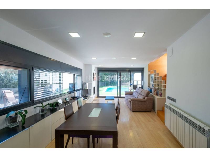 Foto 1e0daeb1-5e10-4779-b784-8ef66bb9ce32. Casa amb calefacció aparcament piscina a Matadepera