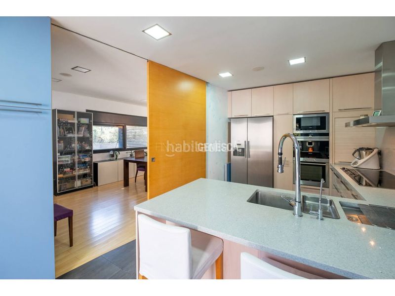 Foto 303b3d62-00af-4f38-bacc-9bf071761951. Casa amb calefacció aparcament piscina a Matadepera