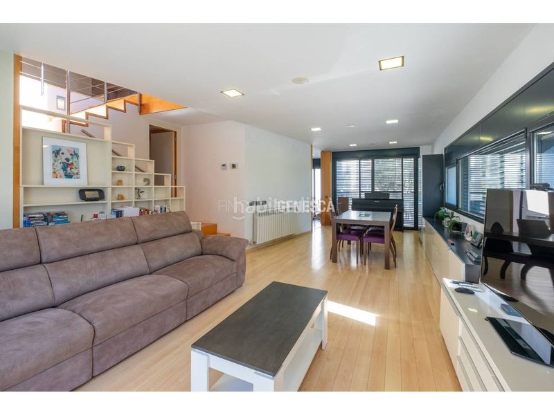 Foto dbb73a81-3f9e-4ea8-a60a-a772140580a2. Casa amb calefacció aparcament piscina a Matadepera