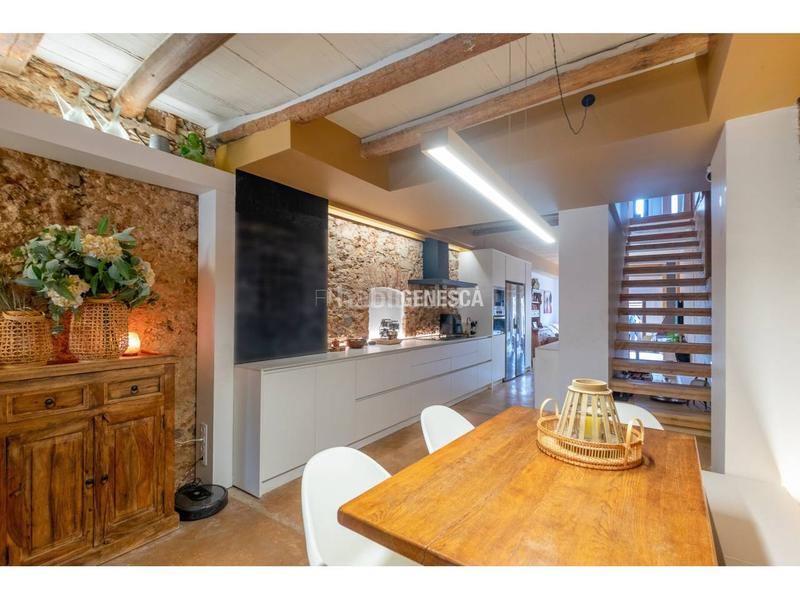 Foto 6fb0e56f-48e9-46d3-b2ab-41b34b6b51e4. Casa amb calefacció a Matadepera