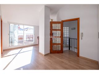 D�plex  Calle sentmenat. D�plex en venta con terraza, barbacoa y mucha luz natural en can