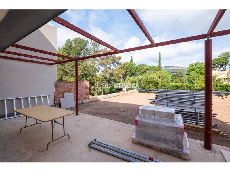 Foto abb35152-9f6a-4e18-9f7a-cac48d1c45e4. Casa in avenida rocafort 41 in Matadepera