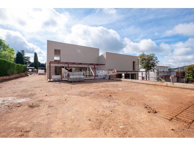 Foto c322adfa-e49d-4e05-955e-b97d958072ed. Casa a avenida rocafort 41 a Matadepera