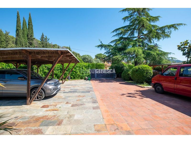 Foto aff5372f-3d1c-4a63-a77f-101bab2cd4e5. Casa amb calefacció aparcament piscina a Matadepera