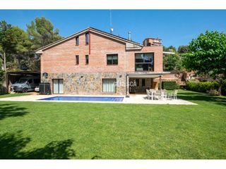 Xalet  Calle pollanc. Casa en venta en matadepera