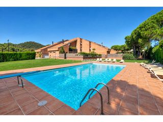 Haus  Calle fogaroses. Casa impecable con encanto, privacidad, jardín, zona de bosque y