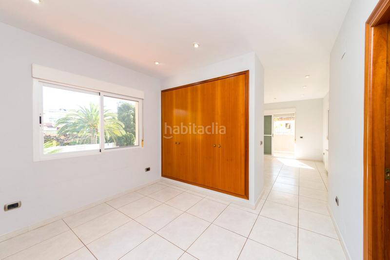 Foto 4854a000-4d34-43fc-bffb-3db01085cf63. Chalet en calle sigalero 29 villa benicasim en Heliópolis Benicasim / Benicàssim