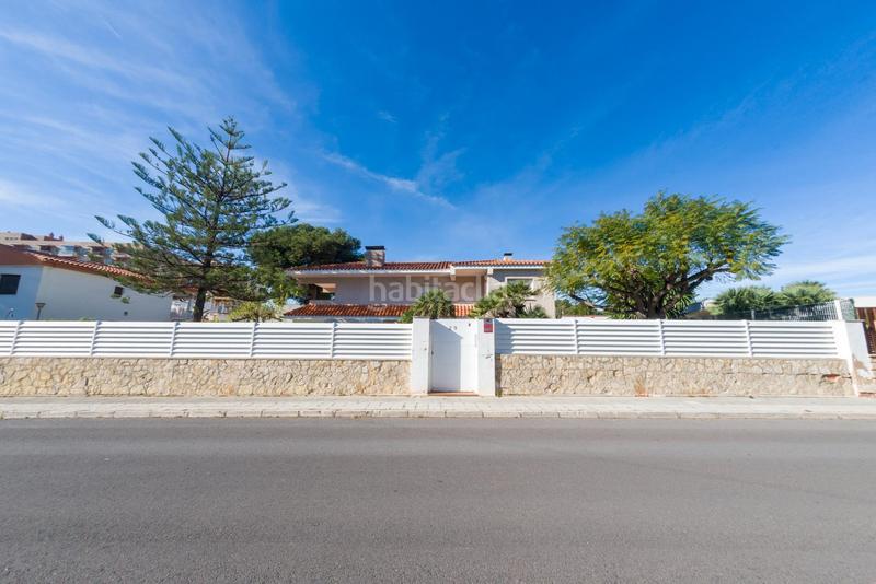 Foto 5e19a893-41e2-4874-96b0-2375c1d3d542. Chalet en calle sigalero 29 villa benicasim en Heliópolis Benicasim / Benicàssim
