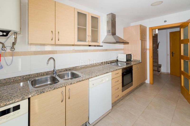 Foto 118ed9d1-39df-4dbd-9667-64456001e40c. Alquiler ático en santo tomas 121 estupendo atico duplex en benicasim Pueblo en Benicasim / Benicàssim