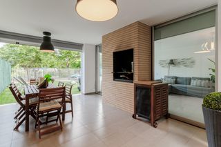Apartamento en Voramar. Estupenda planta baja en urbanizacion torre bellver